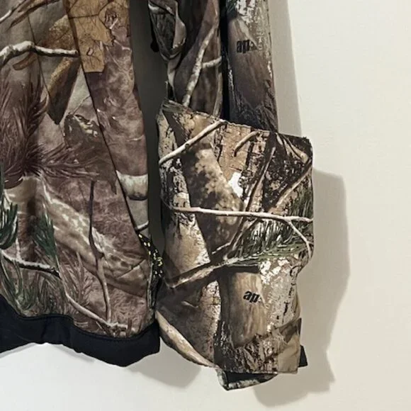Scent Blocker Camo Jacket w/ Arm Guard Realtree Road Trips Men's Size M